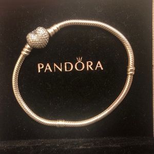 PAVÉ HEART BRACELET, CLEAR CZ